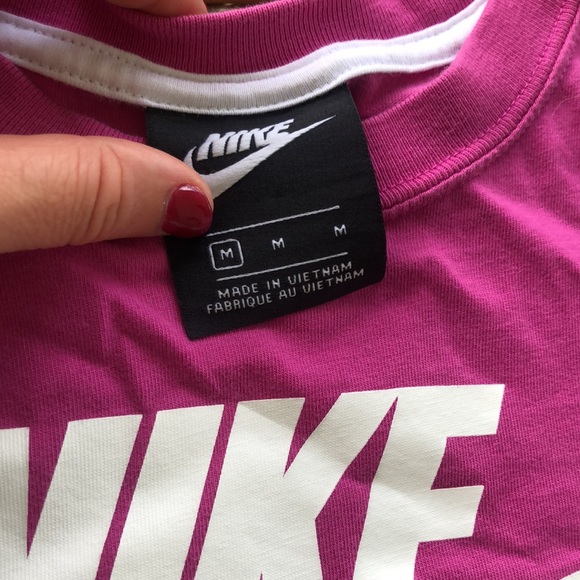 Nike crop top - Picture 2 of 3